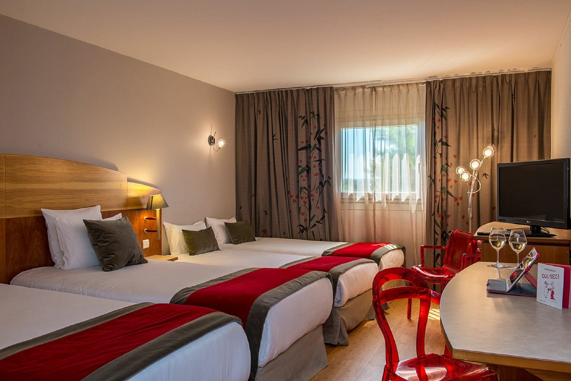 Hotel C Suites Chambres Spacieuses Nîmes Exteriér fotografie